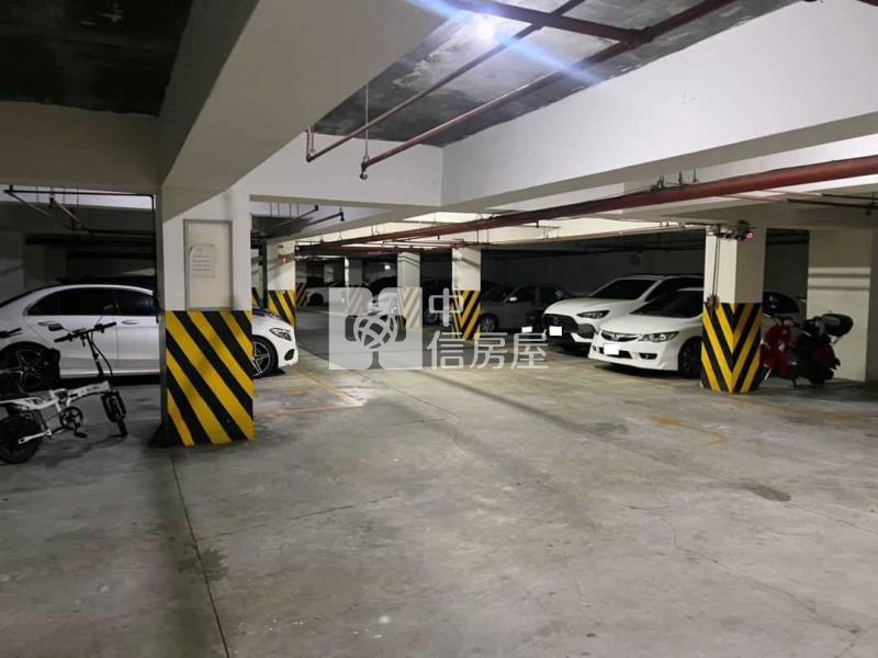 後站北帝國三房車 龍岡國小房屋室內格局與周邊環境