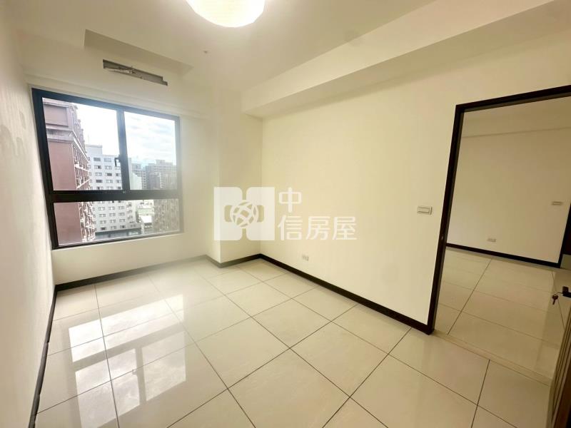 桃園後站善美館景觀四房雙車位房屋室內格局與周邊環境