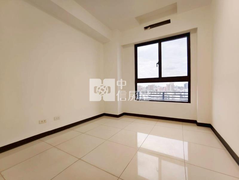 桃園後站善美館景觀四房雙車位房屋室內格局與周邊環境