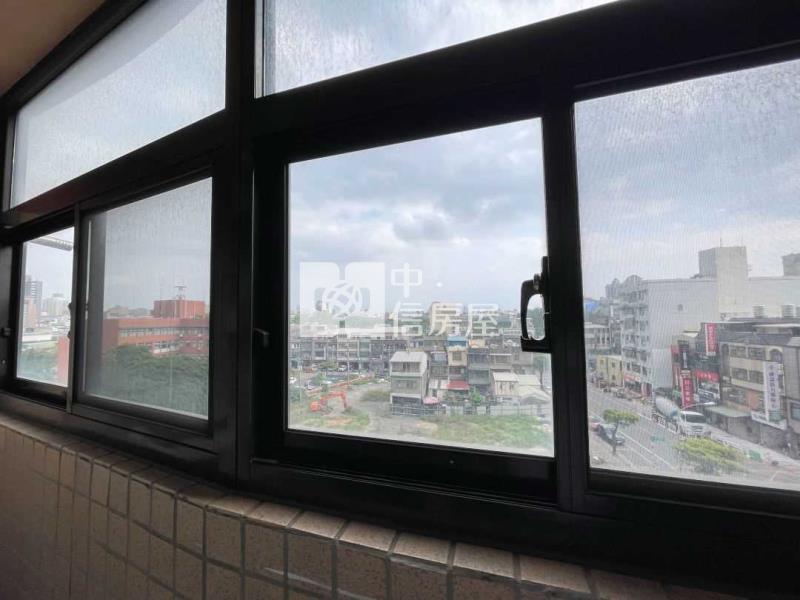 新勢公園鈔值兩房 翡翠宮庭房屋室內格局與周邊環境