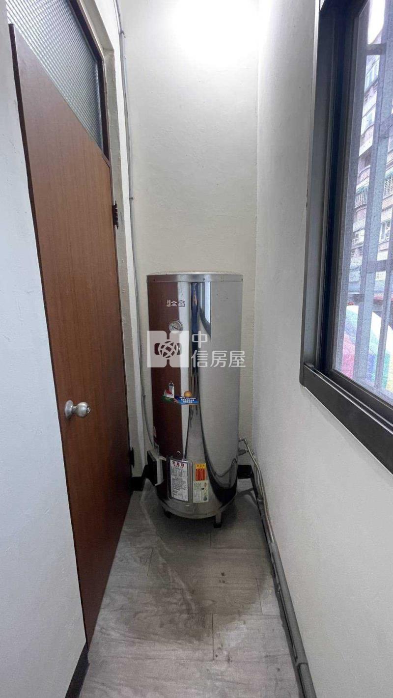 南亞技術學院龍昌路透天房屋室內格局與周邊環境