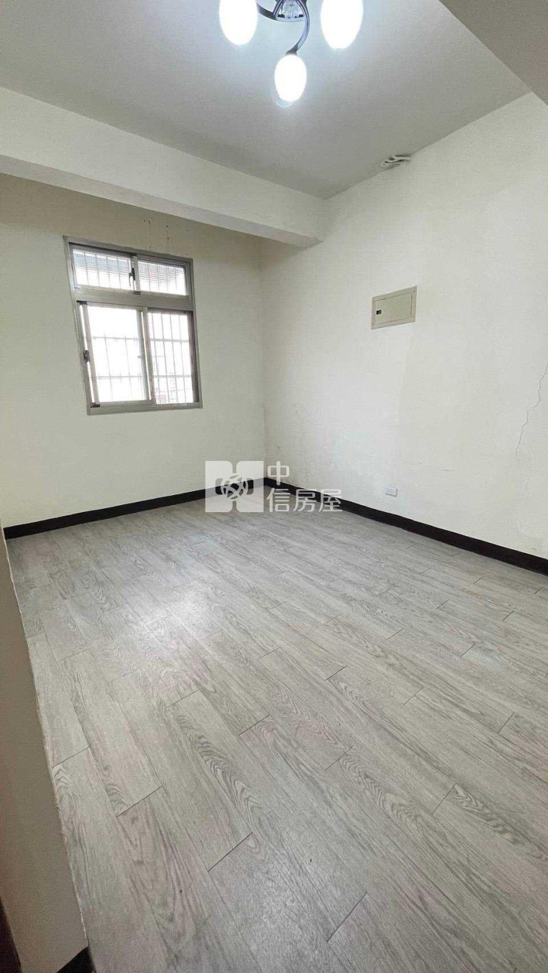 南亞技術學院龍昌路透天房屋室內格局與周邊環境