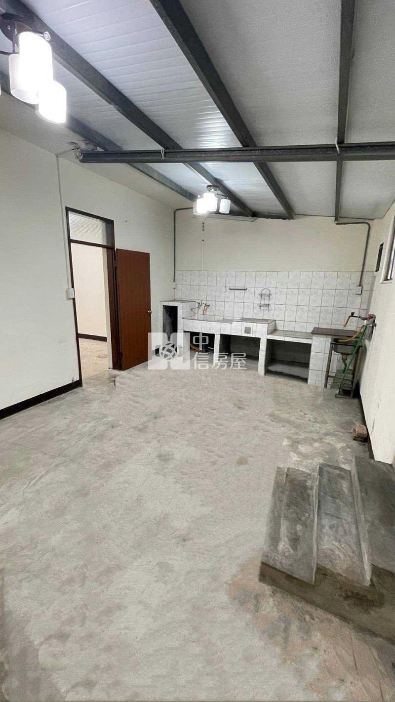 南亞技術學院龍昌路透天房屋室內格局與周邊環境