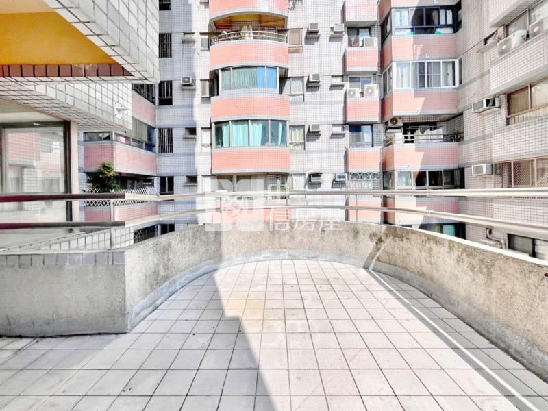 左右逢源3房平車露台戶房屋室內格局與周邊環境