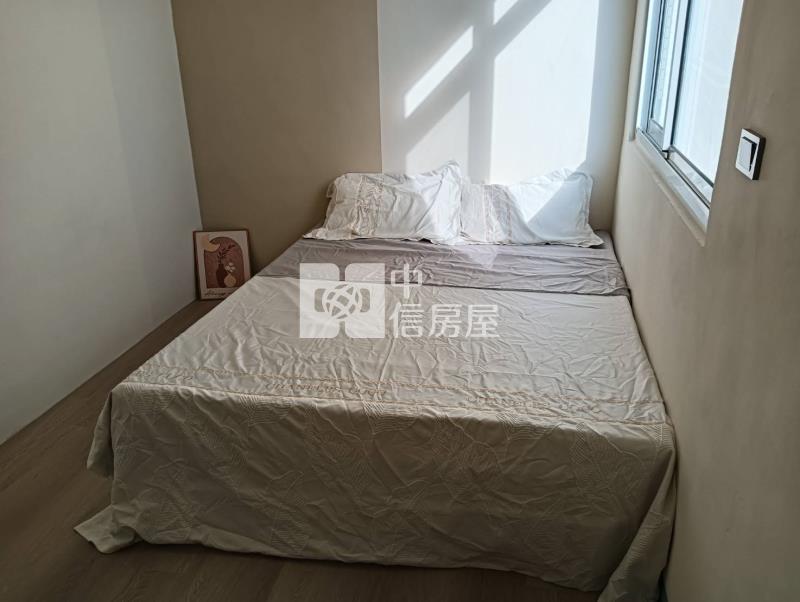 鳳山新甲國小衛武營公寓二樓翻新宅房屋室內格局與周邊環境