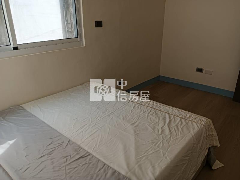 鳳山新甲國小衛武營公寓二樓翻新宅房屋室內格局與周邊環境