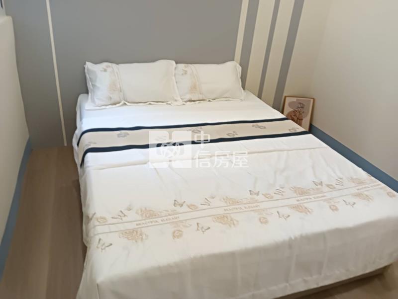 鳳山新甲國小衛武營公寓二樓翻新宅房屋室內格局與周邊環境