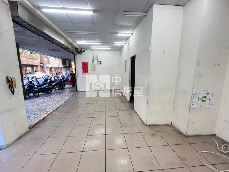 近省桃龍山國小龍安金店面房屋室內格局與周邊環境