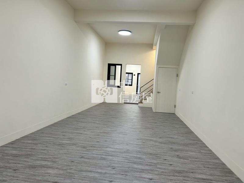 楠梓科技園區大地坪整新店住房屋室內格局與周邊環境