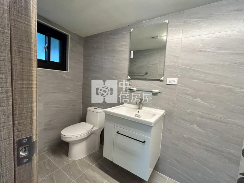 楠梓科技園區大地坪整新店住房屋室內格局與周邊環境