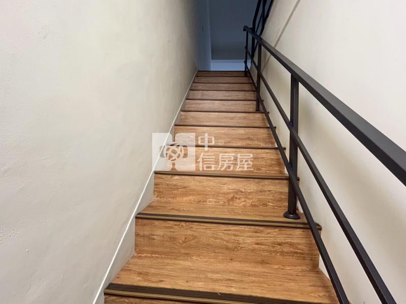 楠梓科技園區大地坪整新店住房屋室內格局與周邊環境