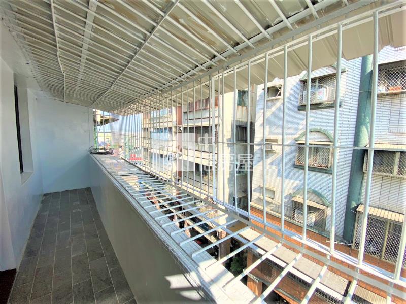 大寮江山路翻新3房美寓房屋室內格局與周邊環境