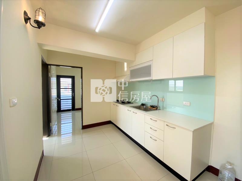 大寮江山路翻新3房美寓房屋室內格局與周邊環境