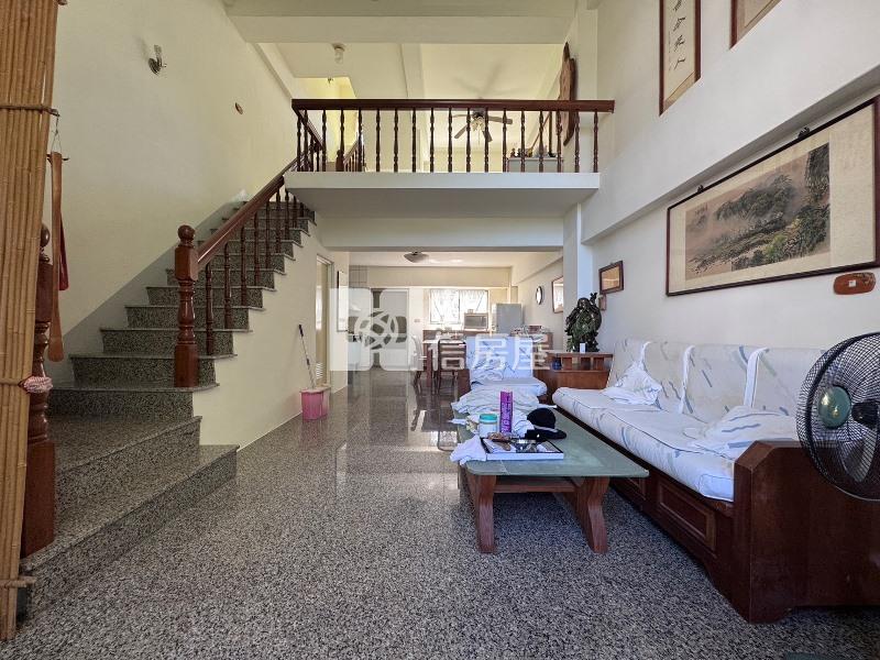 18度C度假別墅房屋室內格局與周邊環境