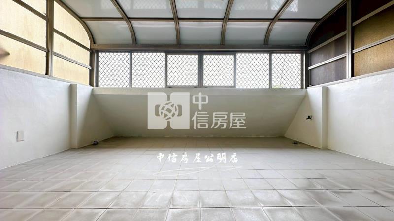 民雄左岸公園店墅房屋室內格局與周邊環境