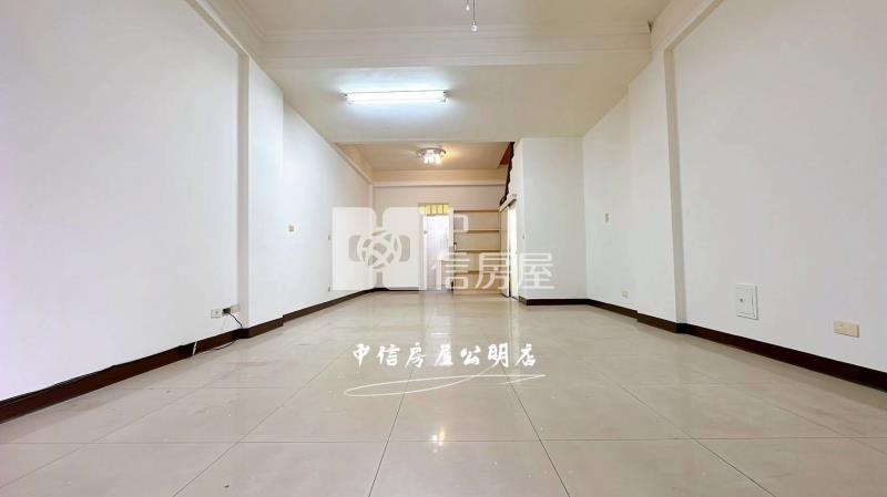 民雄左岸公園店墅房屋室內格局與周邊環境