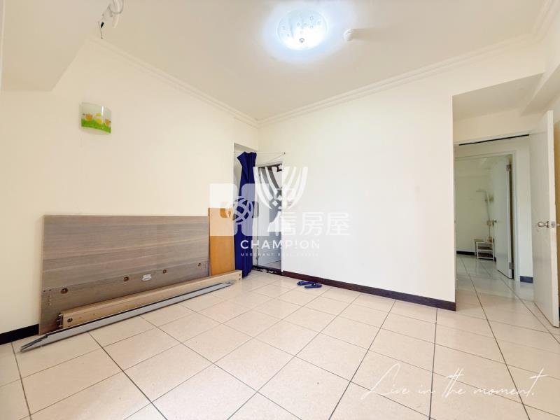 【冠軍】陽光綠大地四房朝外平車房屋室內格局與周邊環境