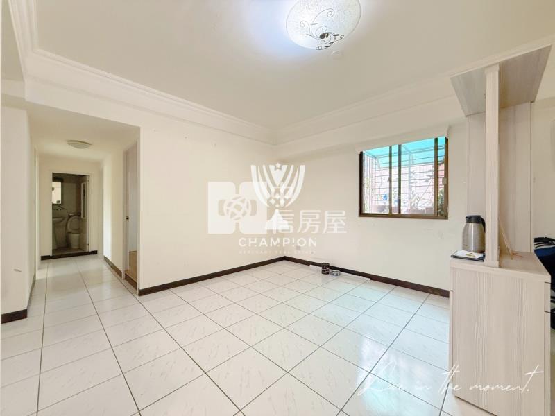 【冠軍】陽光綠大地四房朝外平車房屋室內格局與周邊環境