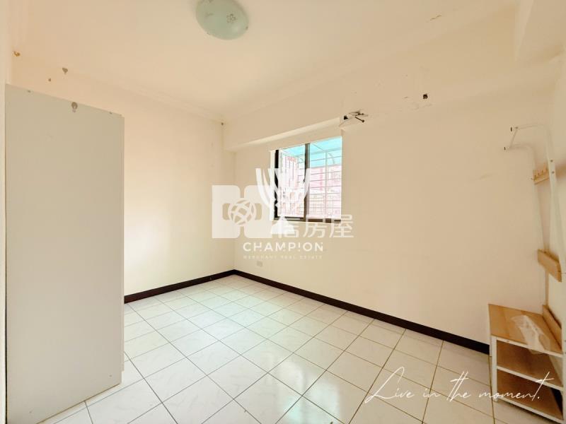 【冠軍】陽光綠大地四房朝外平車房屋室內格局與周邊環境