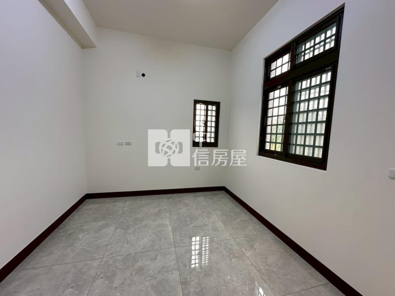 後龍大地坪合法農舍房屋室內格局與周邊環境