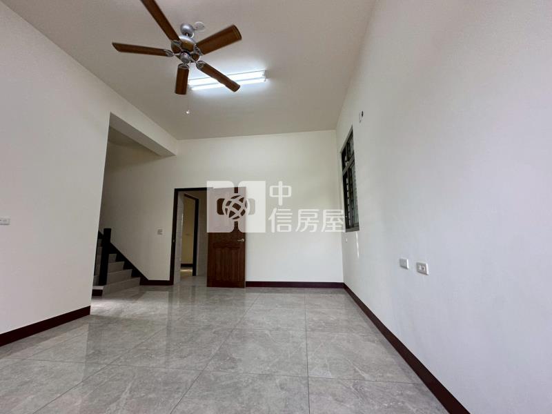 後龍大地坪合法農舍房屋室內格局與周邊環境