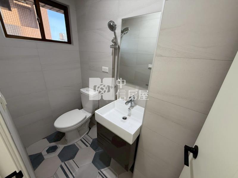 藝文特區精美大四房房屋室內格局與周邊環境