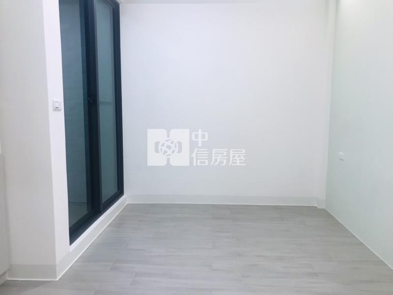 崇明學區時尚孝親車墅房屋室內格局與周邊環境