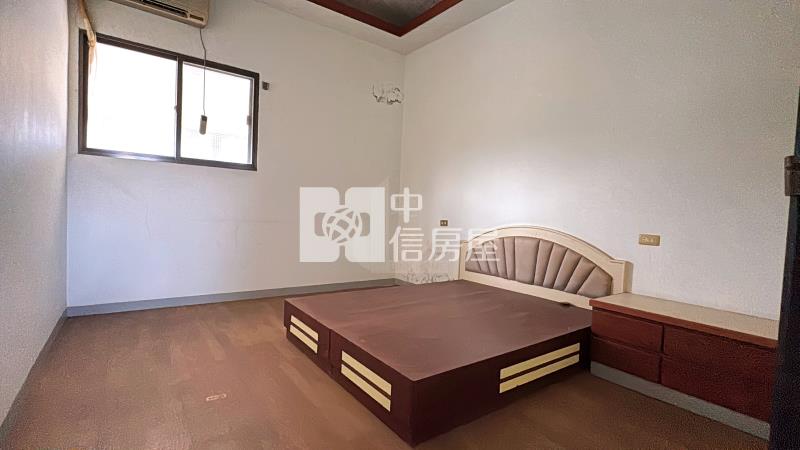 高雄農舍-旗山大路邊面寬合法農舍房屋室內格局與周邊環境