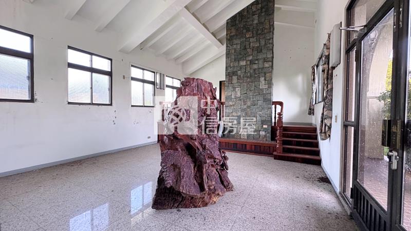 高雄農舍-旗山大路邊面寬合法農舍房屋室內格局與周邊環境