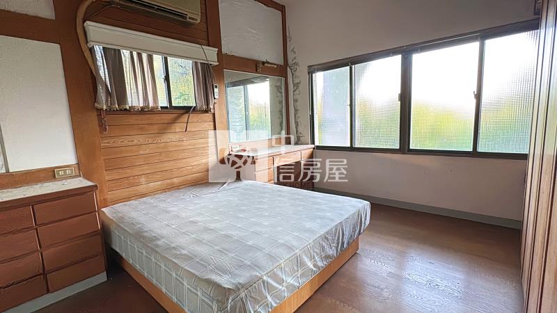 高雄農舍-旗山大路邊面寬合法農舍房屋室內格局與周邊環境