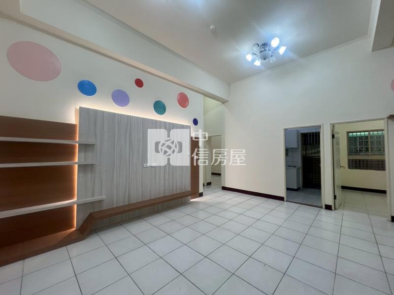 太平一樓挑高便宜美廈房屋室內格局與周邊環境