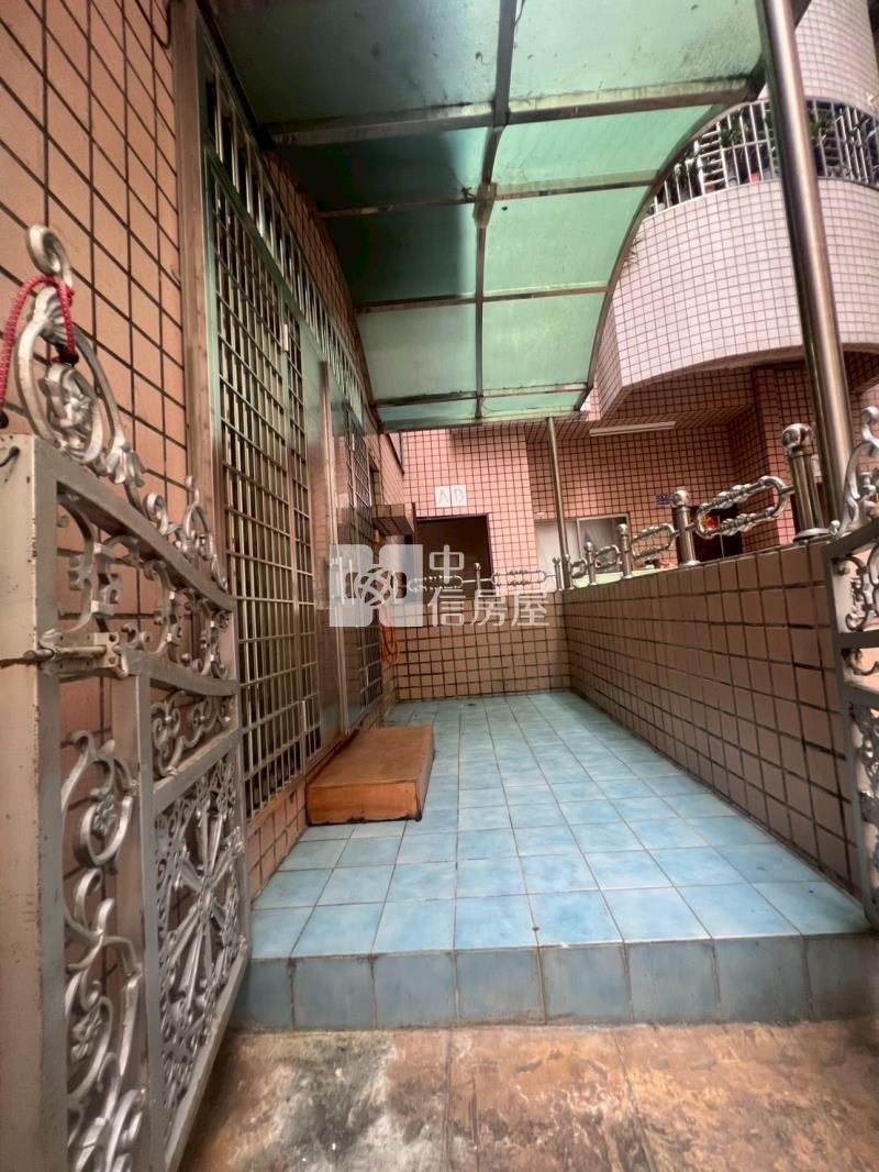 太平一樓挑高便宜美廈房屋室內格局與周邊環境