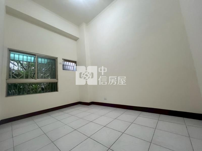 太平一樓挑高便宜美廈房屋室內格局與周邊環境