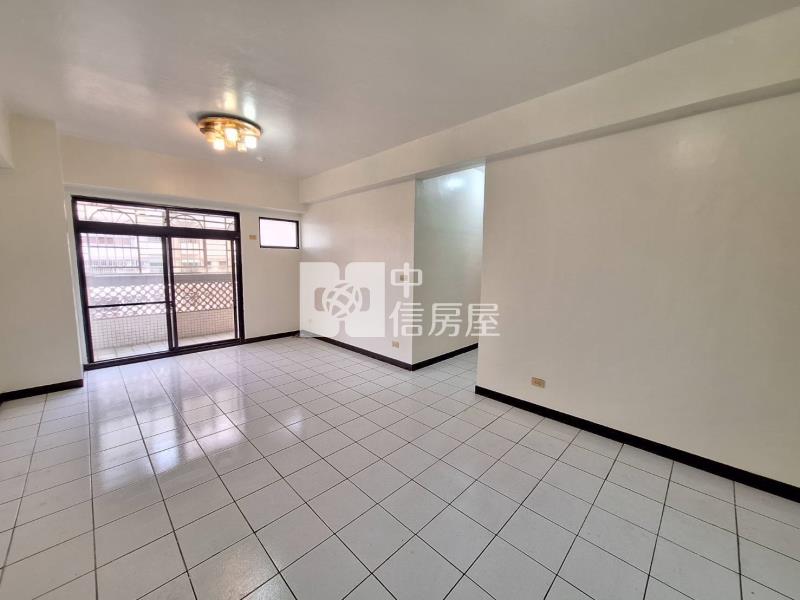 專任國安國宅大三房大棟距房屋室內格局與周邊環境