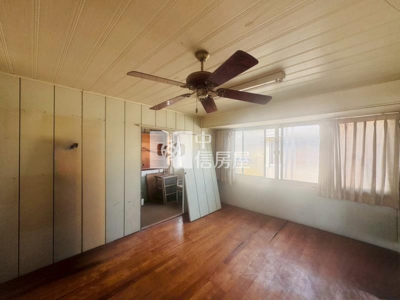 斗六快速道路旁大面寬車庫透天房屋室內格局與周邊環境