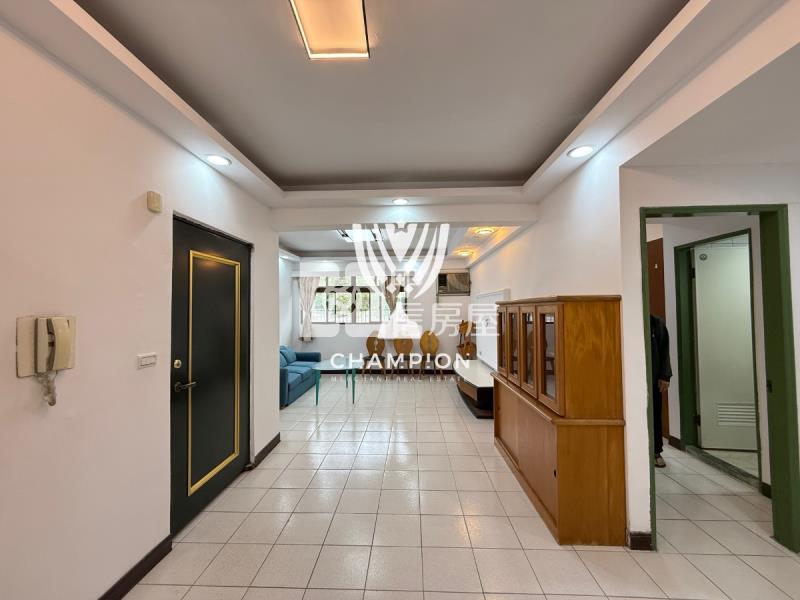 【冠軍】台北大鎮三樓美屋房屋室內格局與周邊環境