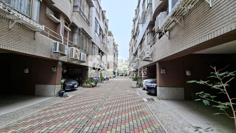 新東區復興學區雙車墅房屋室內格局與周邊環境