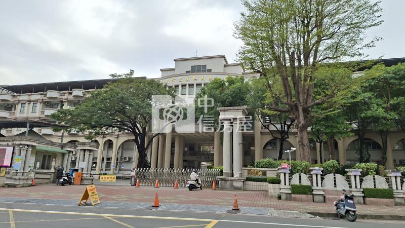 新東區復興學區雙車墅房屋室內格局與周邊環境