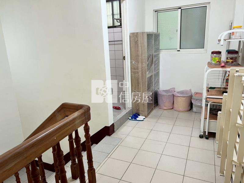 沙鹿公明國小透天厝房屋室內格局與周邊環境