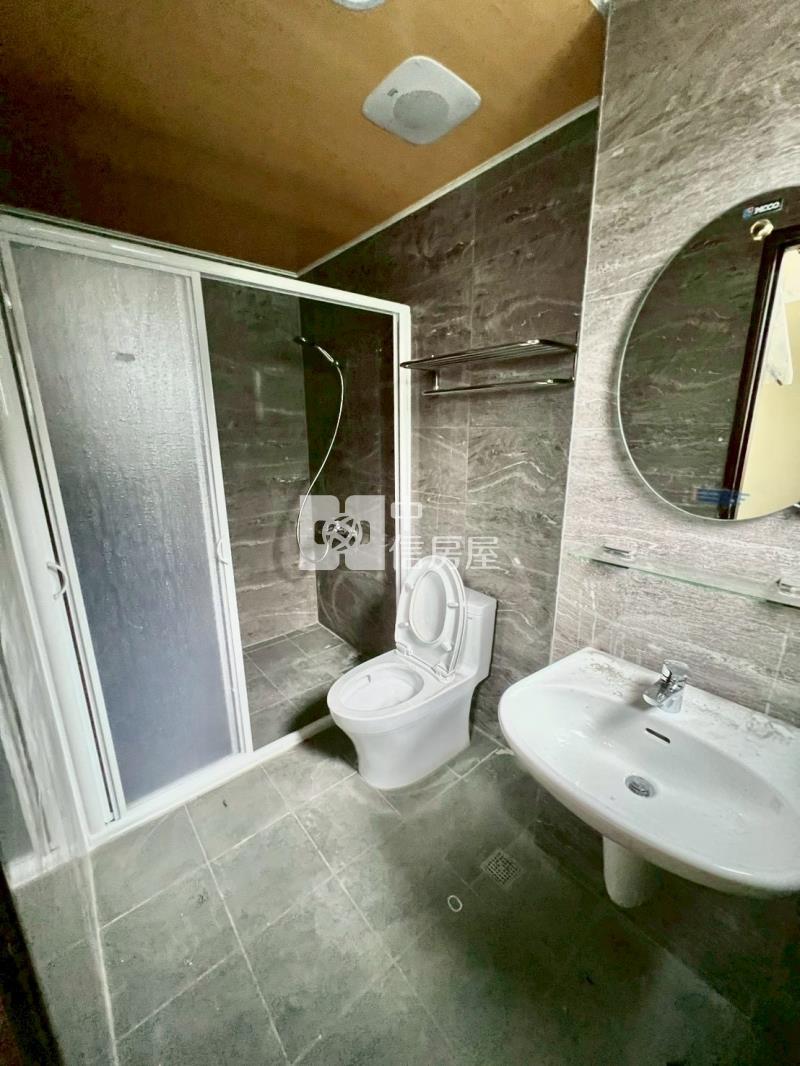 草屯全新完工電梯雙車別墅(D)房屋室內格局與周邊環境