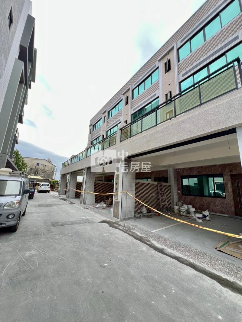 草屯全新完工電梯雙車別墅(D)房屋室內格局與周邊環境