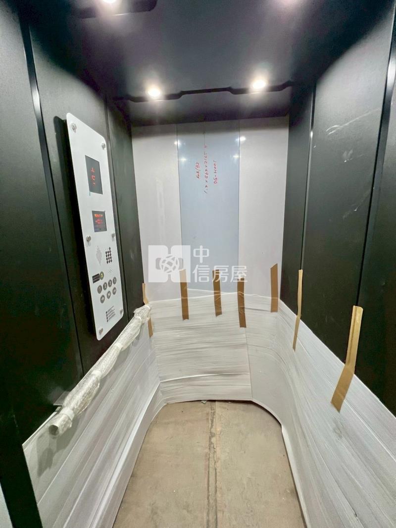 草屯全新完工電梯雙車別墅(D)房屋室內格局與周邊環境