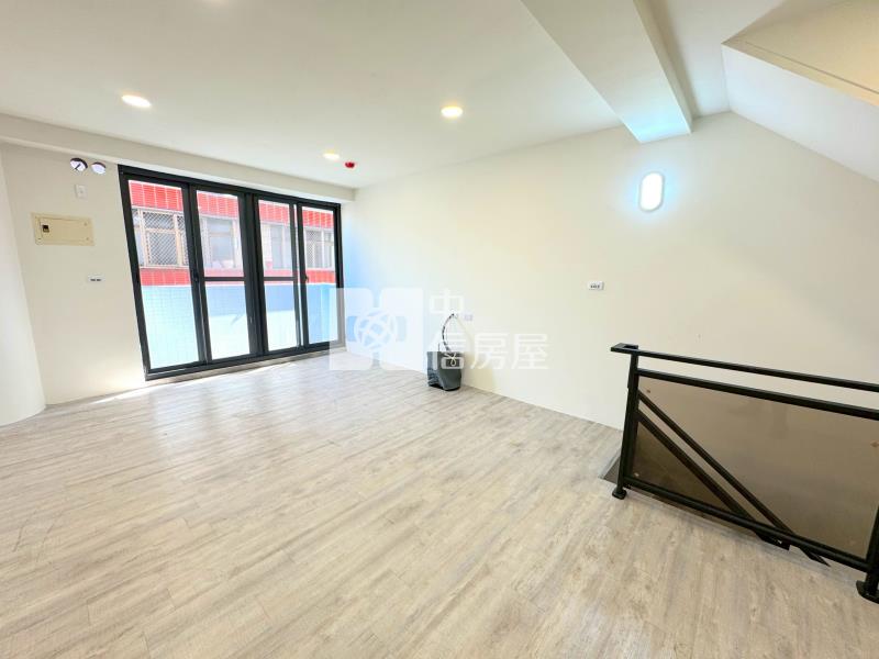 正太平路精裝美樓店B房屋室內格局與周邊環境