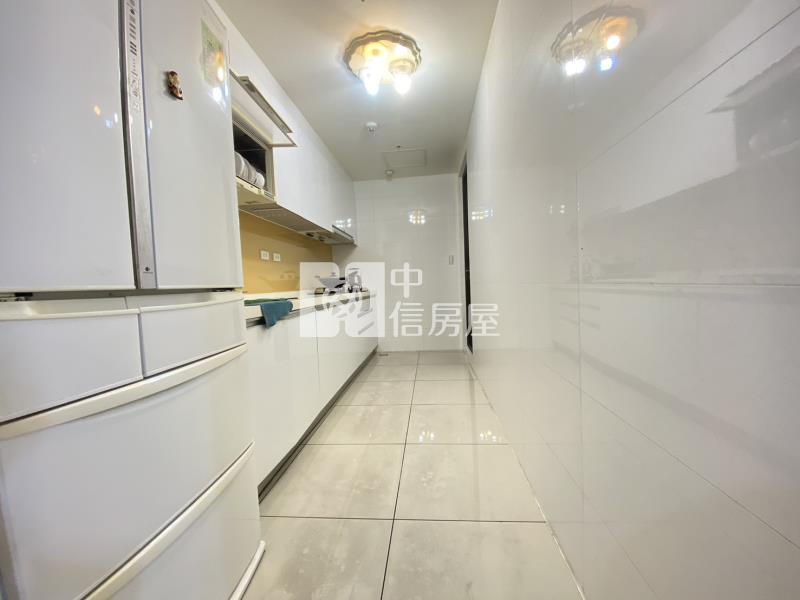 興大輕屋齡三房雙車帝王視野戶房屋室內格局與周邊環境