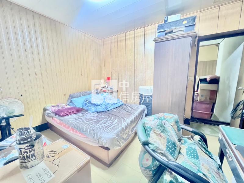 學區旁臨路透天房屋室內格局與周邊環境