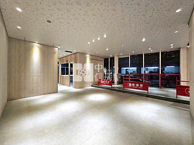 一點利大地坪三角窗房屋室內格局與周邊環境