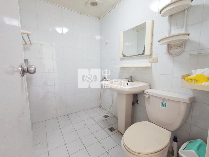 頭家學區開心一百3房電梯直達平車房屋室內格局與周邊環境