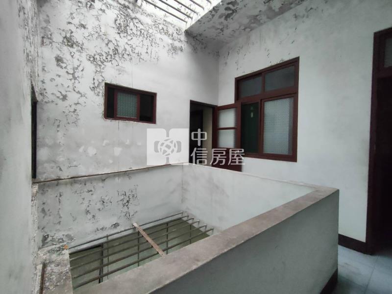 新勢國小旁大地坪透天房屋室內格局與周邊環境