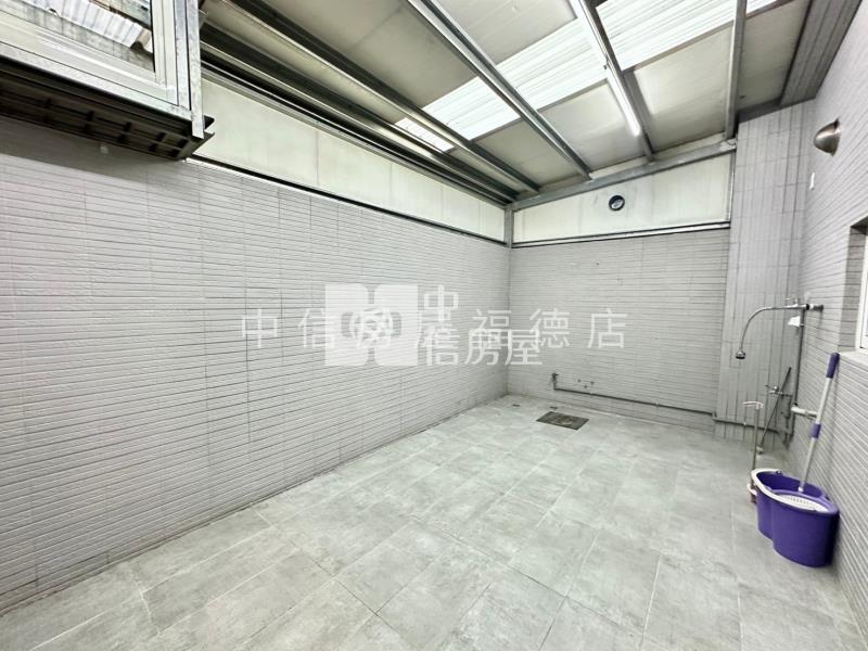 興美六路雙車庫店住房屋室內格局與周邊環境