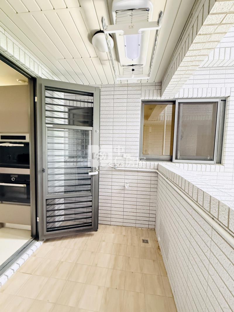 湖濱城最美朝南三房平車房屋室內格局與周邊環境